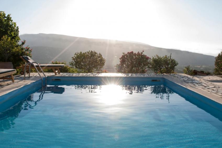 Versteckte Villa mit Pool und herrlichem Blick über die Bucht von Mirabelle und - foto 2