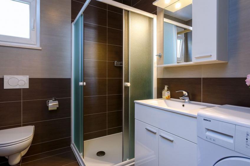 in Dugi Rat mit Großer Terrasse - foto 8