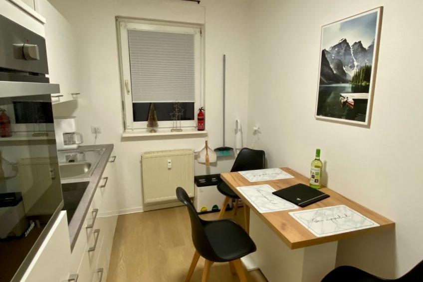 Moderne und gemütliche Ferienwohnung in Zwickau free Wifi und Netflix - foto 5