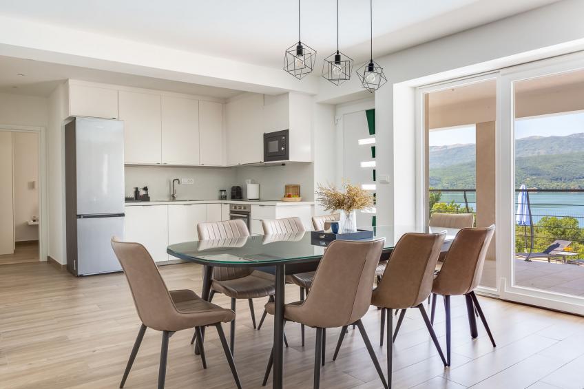 Escape on lake - foto 7