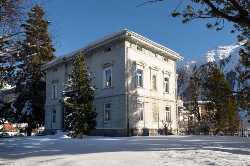 Villa Fried, Cultura - foto 2