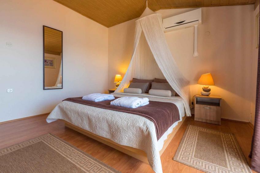 Holiday apartment with an outdoor pool and sea views - BF-V96P - foto 57
