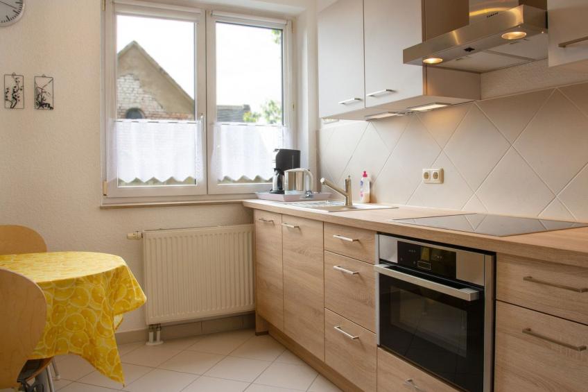 in Stadtrandlage mit guter Anbindung, sowie groß - foto 9