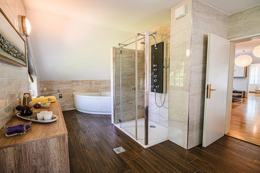 Stunning Rural Holiday Home with Garden and BBQ -  Four Bedroom Holiday Home - foto 24