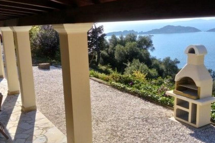 Ferienvilla mit Blick auf das Wasser - foto 14