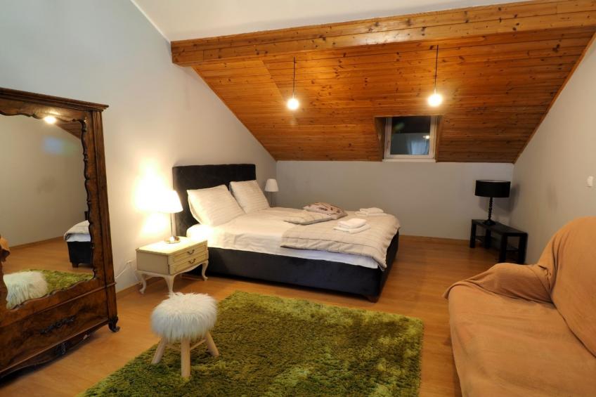 Apartments & Rooms Latin - Two Bedroom Apartment with  Balcony and Garden View - foto 12