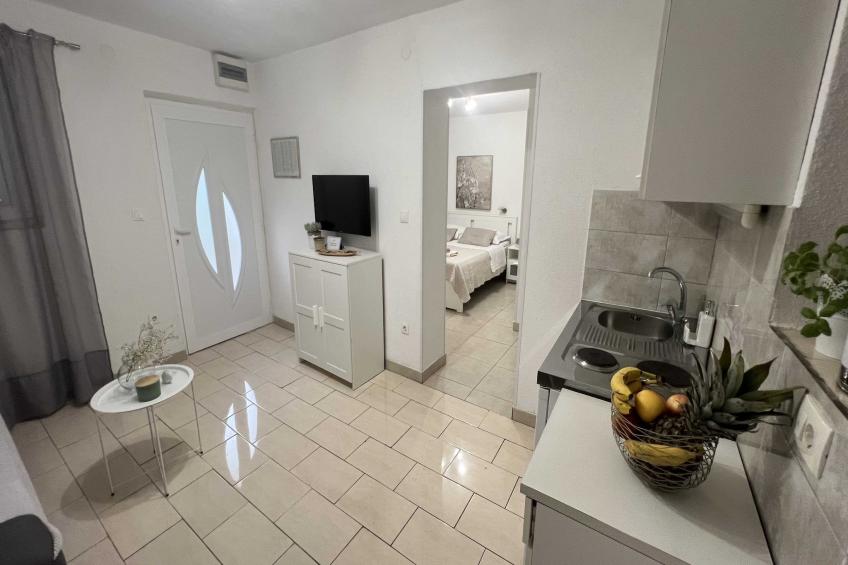 Apartmani Vela Makarska - Studio With Garden View - foto 15