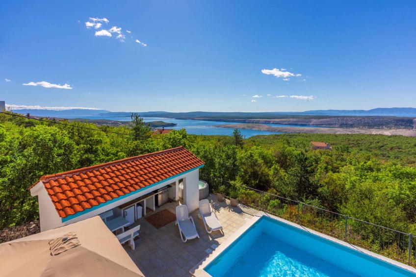 Villa met buitenzwembad en panorama uitzicht - VW-HVKF9 - foto 34