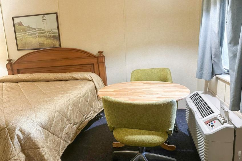 King Bed Non-Smoking - foto 19
