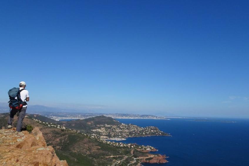 Wohnung panoramischer Meerblick, Schwimmbad, Parkplatz - foto 24