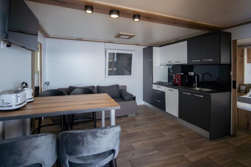 Seaside Deluxe Escape at Klenovica Camping - Two Bedroom Holiday Home with Terrace (owner 418) - foto 2