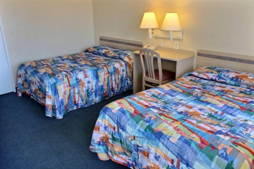 2 Queen Beds  ADA/Tub - foto 20