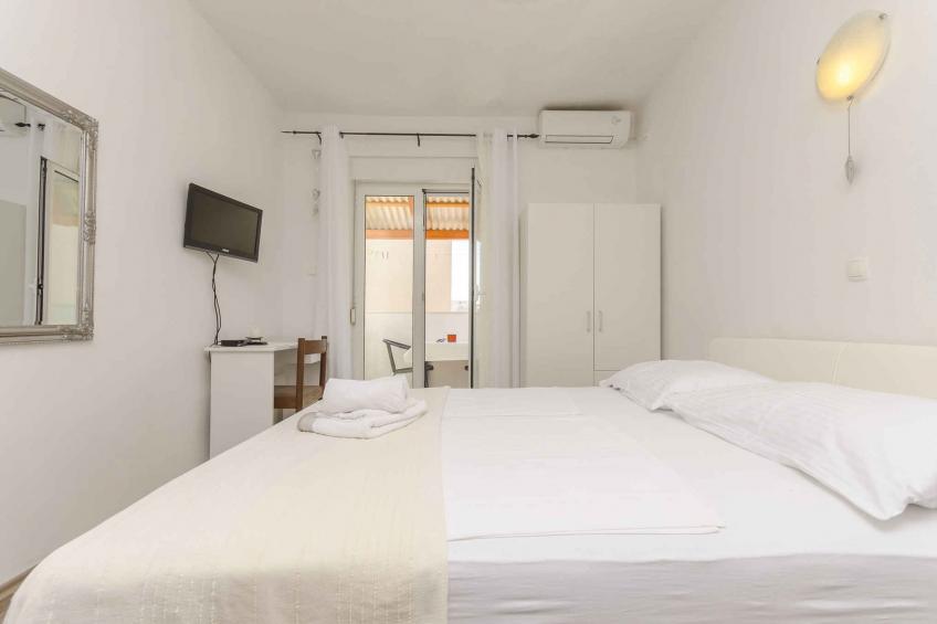 Holiday apartment with terrace and air conditioning - BF-M28VX - foto 11