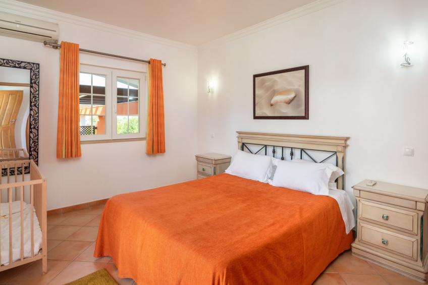 4-Schlafzimmer-Villa, Garten, Pool, Strand - foto 10