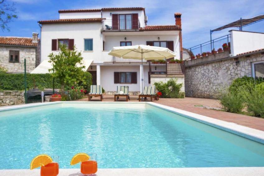 im Dorf Kujići - foto 3