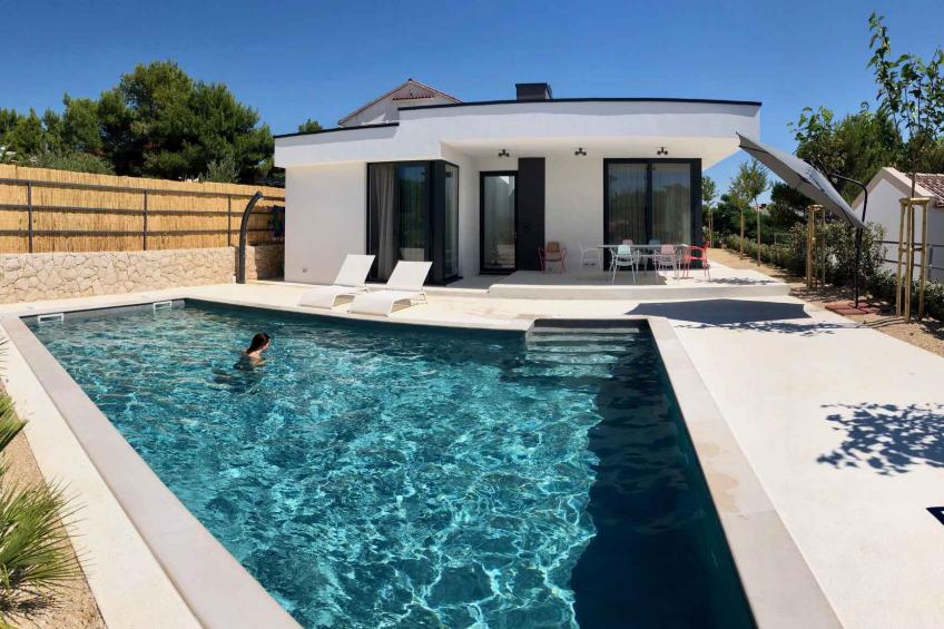 Vakantiehuis met zwembad en terras - BF-N52NR - foto 7