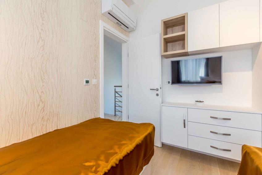 Villa met zwembad en zeezicht - BF-DCNKX - foto 42
