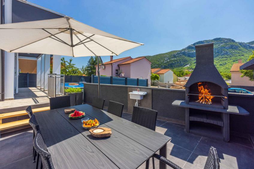 Villa met zwembad en barbecueplaats - BF-PTPNH