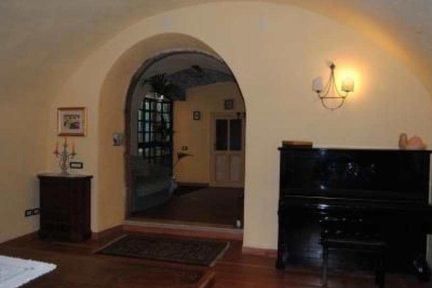 Altes Landhaus mit Schwimmbad und viel Grün - foto 20