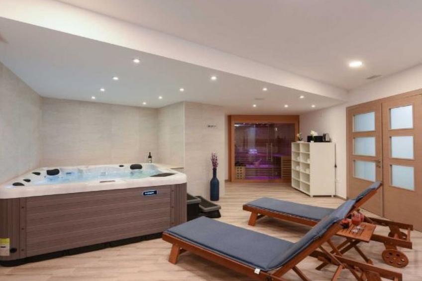 Villa Amfora with heated pool, wellness and tennis - foto 17