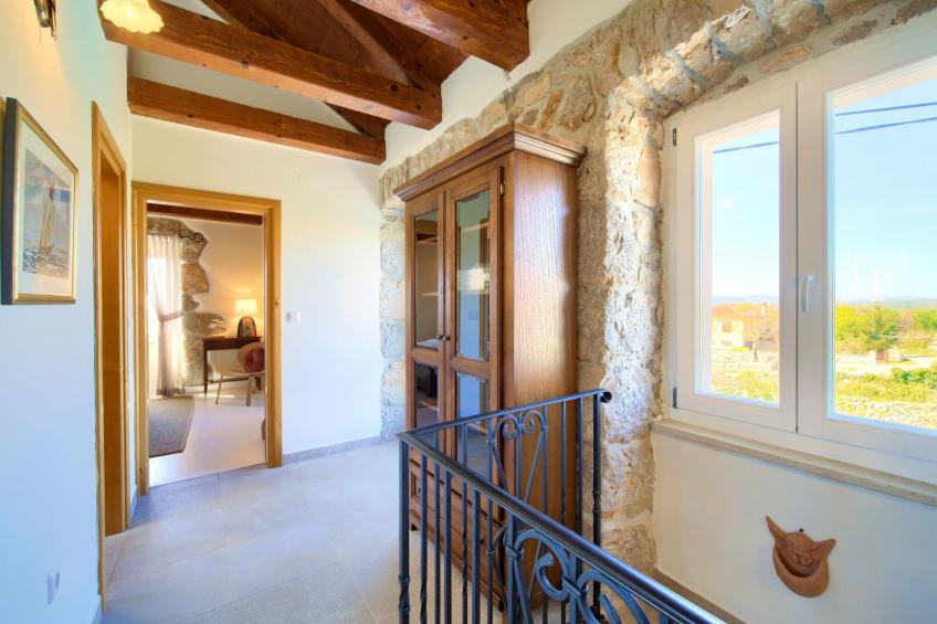 Steinvilla Margaret mit Pool und besonderem Flair - foto 21