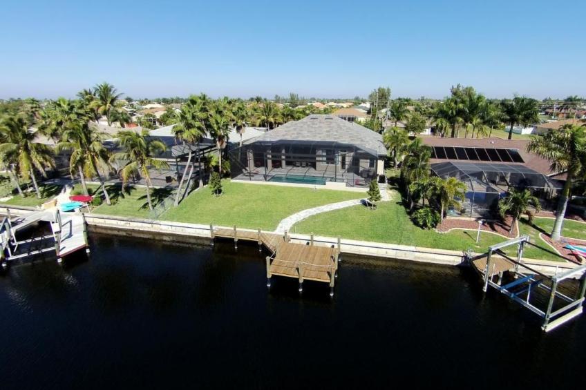 Luxuriöse Villa mit privatem Steg - foto 2