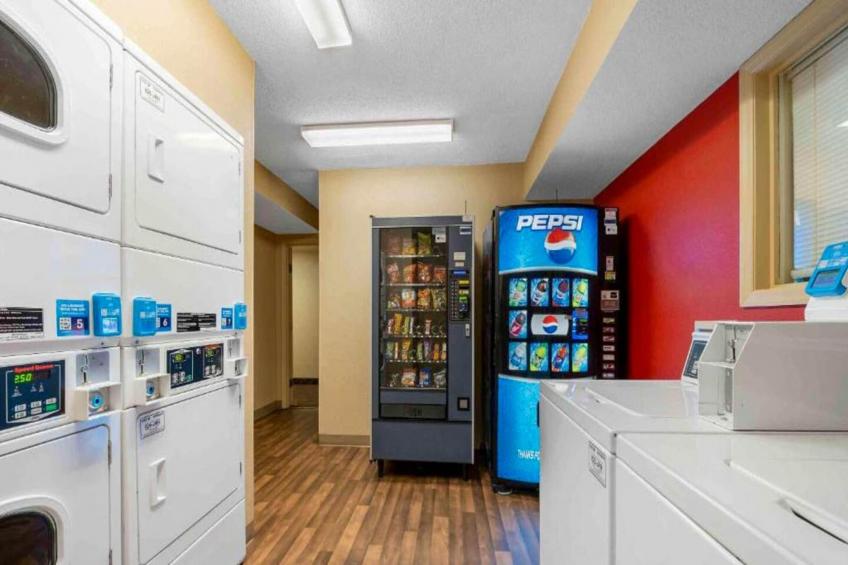 1 Queen Bed | Non-Smoking, Kitchen - foto 29