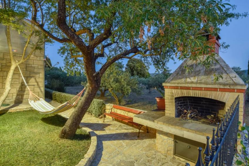 Peaceful Island Haven with Pool, BBQ & Games Area - Four Bedroom Holiday Home - foto 16