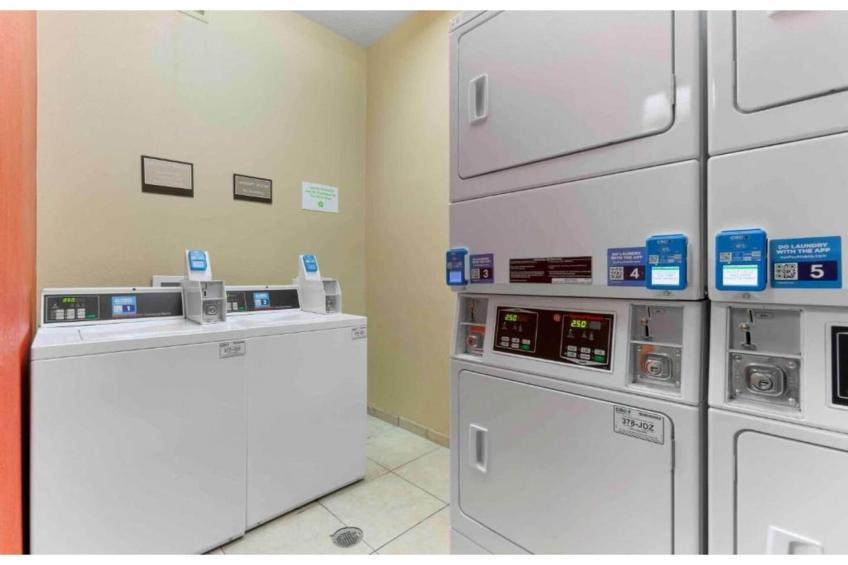 1 King Bed | Mobil Access Tub Nsmk Kitchen - foto 30