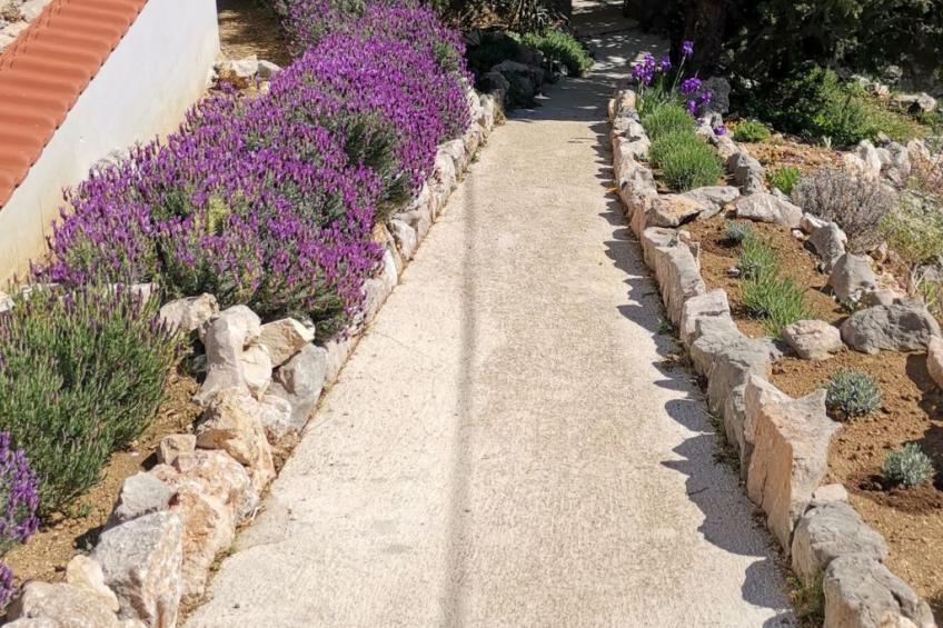 mit Pool in Lukovo Sugarje - foto 17