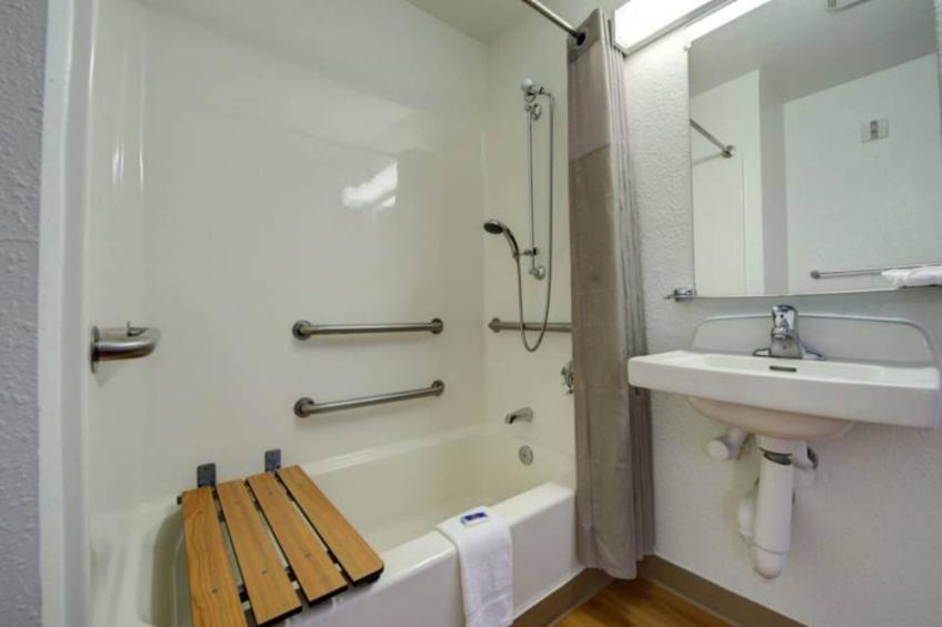 2 Queen Beds  Premium Micfridge - foto 20