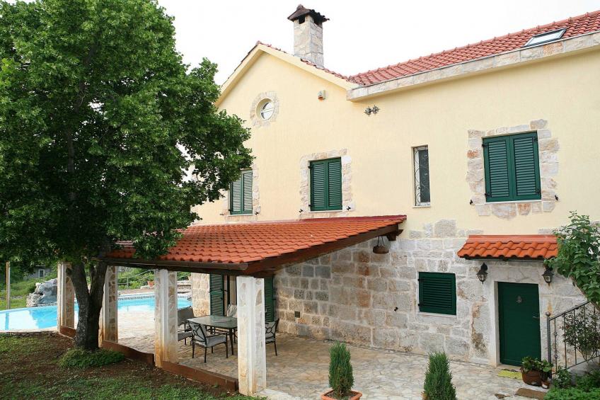 Authentic Dalmatian Hillside Escape with Pool, Sauna & BBQ - Seven Bedroom Holiday Home - foto 21