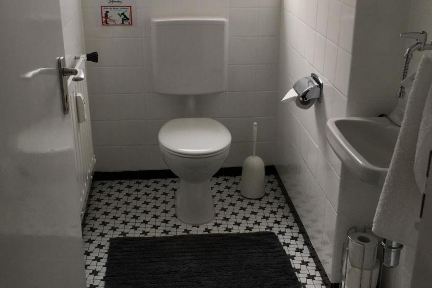 Stadtferienwohnung - foto 24