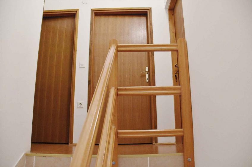 Holiday house with barbecue and air conditioning - BF-HTRK - foto 17