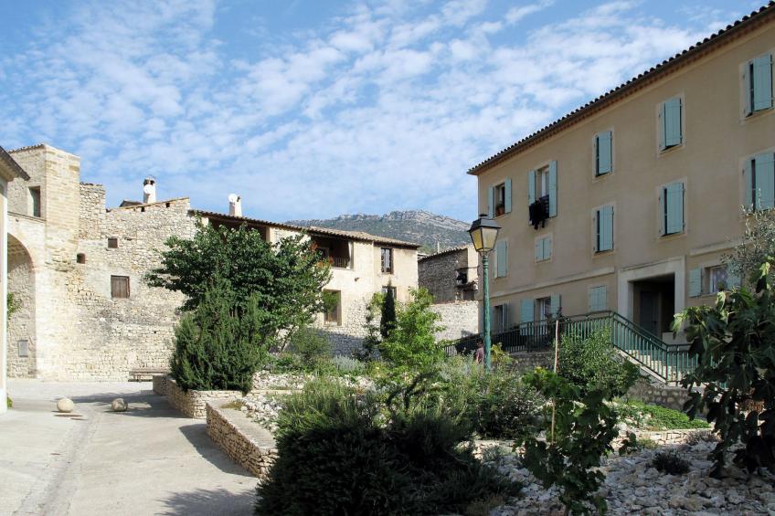mit Panoramablick auf den Mont Ventoux - foto 19