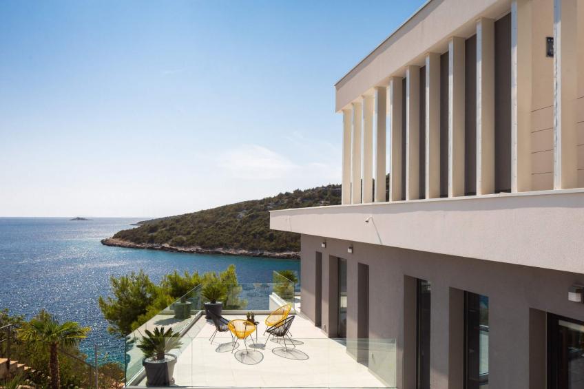 Haus in Vinišće mit Außenterrasse - foto 7