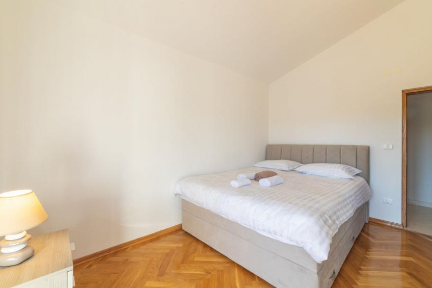 Idyllic Getaway Lovrec Villa with Pool - Five Bedroom Villa with Pool - foto 12