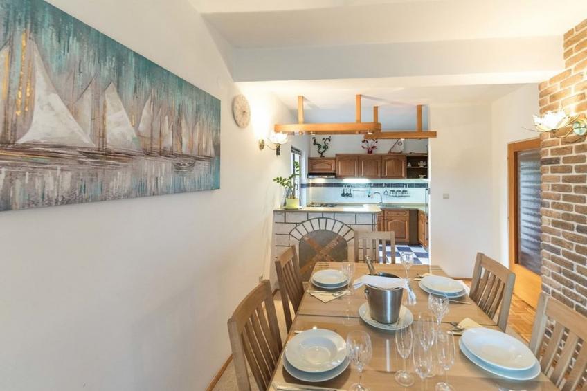 Relaxing Holiday Home with Pool, Fitness Area, and Entertainment Facilities - Six Bedroom Holiday Home - foto 11