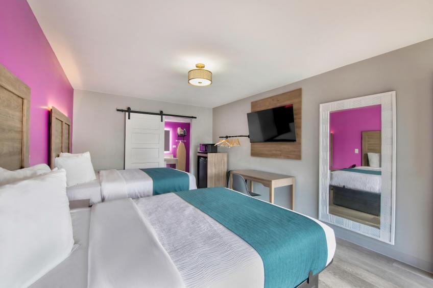 2 Full Beds  Non-Smoking