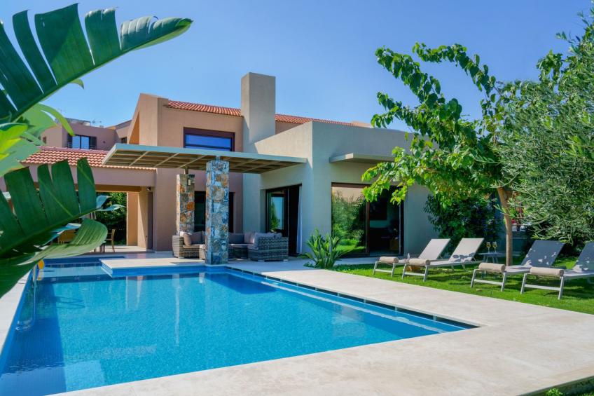 Villa Fos - Privater Pool, Eleganz und Meerblick