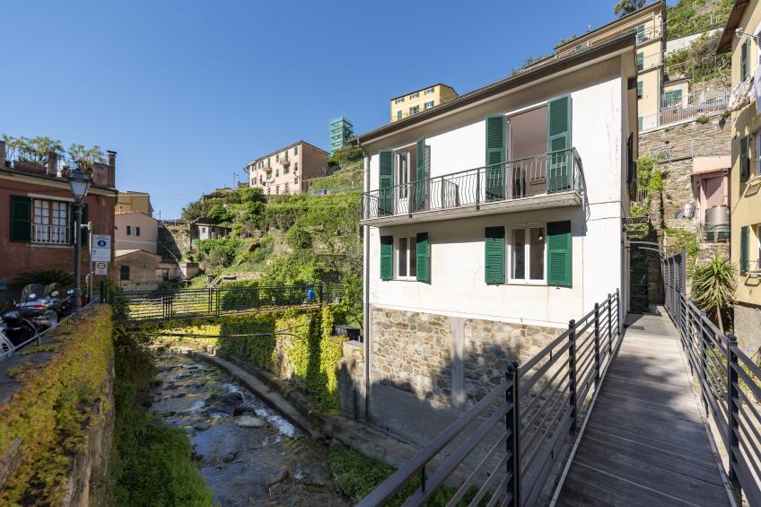 Middle Apartment Vernazza