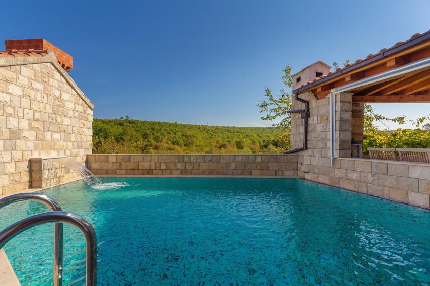 Holiday Home Trojković- Four Bedroom Holiday Home with Terrace and Swimming Pool - foto 23