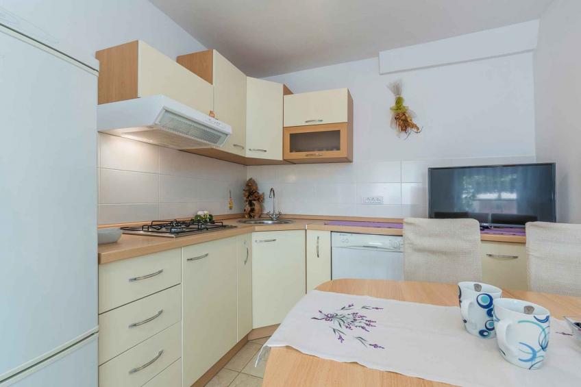 Vakantiewoning met terras - BF-FBJ55 - foto 8