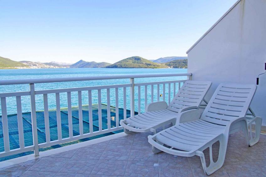 Ferienwohnung mit Klimaanlage und Terrasse, direkt am Meer in Klek - BF-RJP3R - foto 3