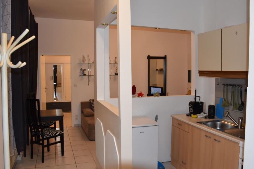 Charmante Wohnung in Fünfhaus mit Garten