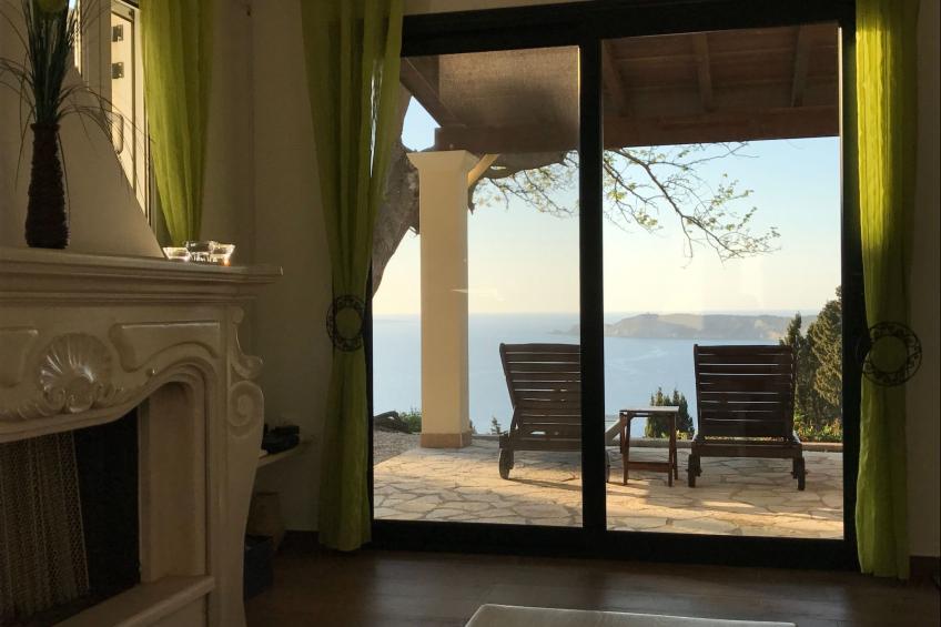 Ferienvilla mit Blick auf das Wasser - foto 24