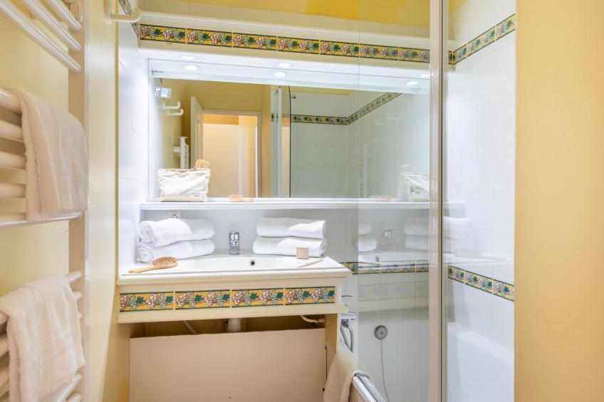 Pierre & Vacances Village Pont Royal en Provence Apartment 7 people - 1 bedroom + 1 sleeping alcove - Balcony or balcony - Air-conditioned - Renovated - foto 8