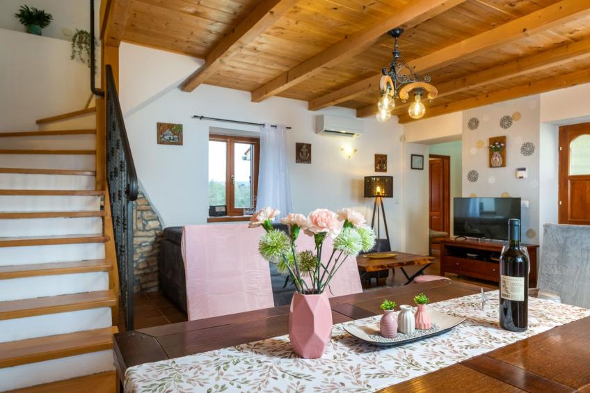 Villa mit privatem Pool und großem Garten - foto 14