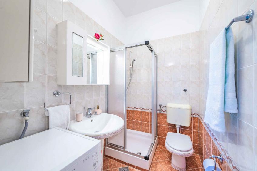Holiday home with air conditioning, pool and sea view in Orašac - BF-NJH63 - foto 24