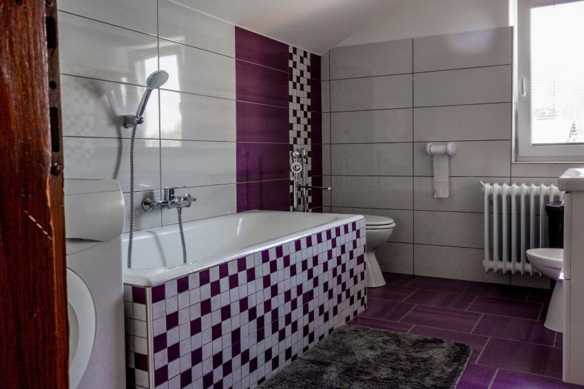 Cozy Holiday Home with Garden, BBQ, and Outdoor Dining Area in Rečica ob Savinji - Two Bedroom Apartment - foto 15